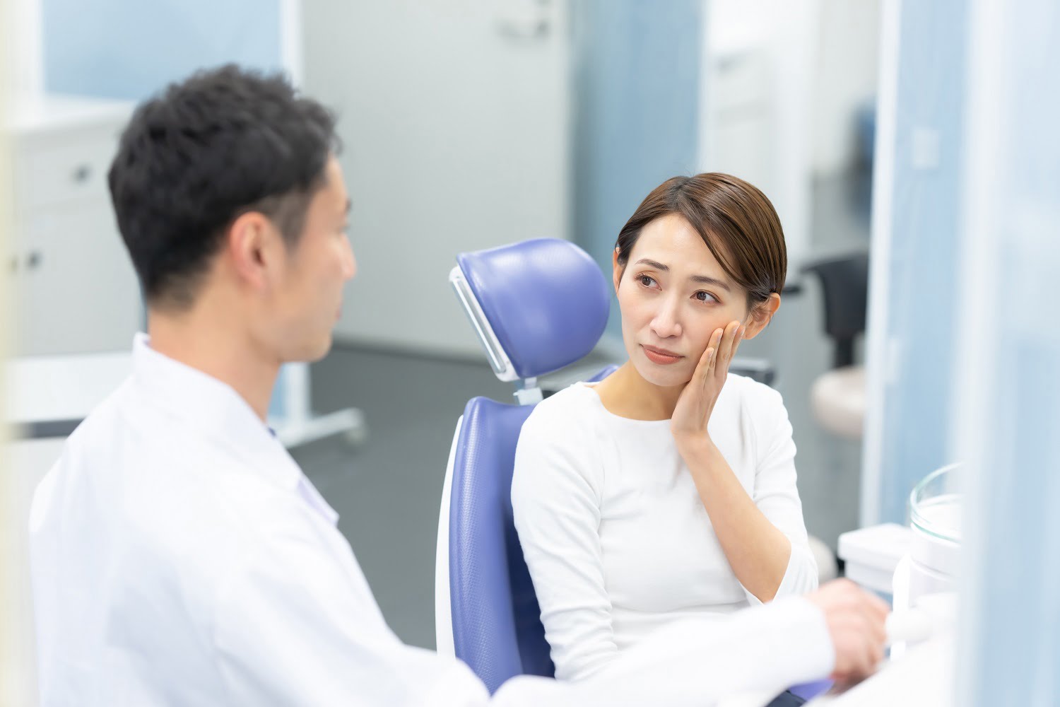 歯科・歯医者 Tooth Extraction Aftercare